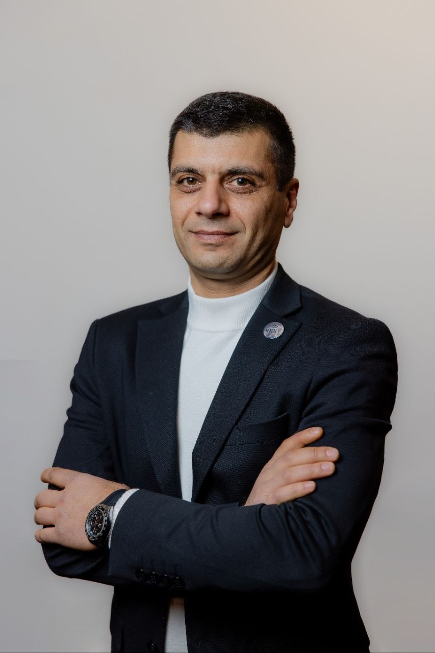 Մեսրոպ Դանիելյան